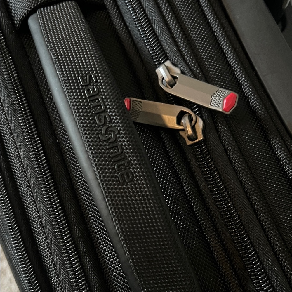 Samsonite Black Rolling laptop Travel Bag - Picture 5 of 13